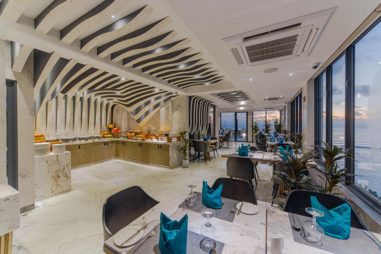 Hotel Ocean Grand At Hulhumale Exterior photo
