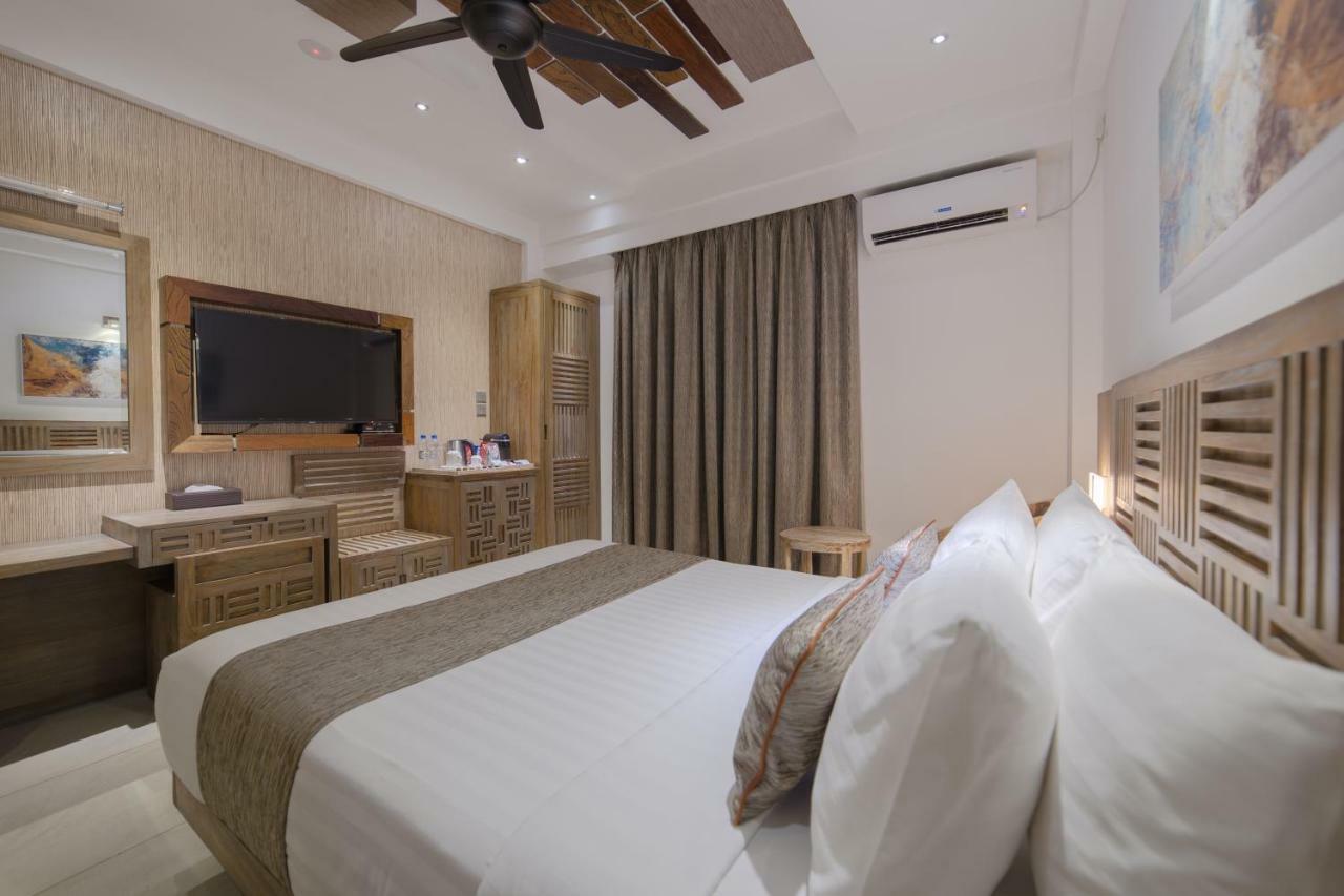 Hotel Ocean Grand At Hulhumale Exterior photo