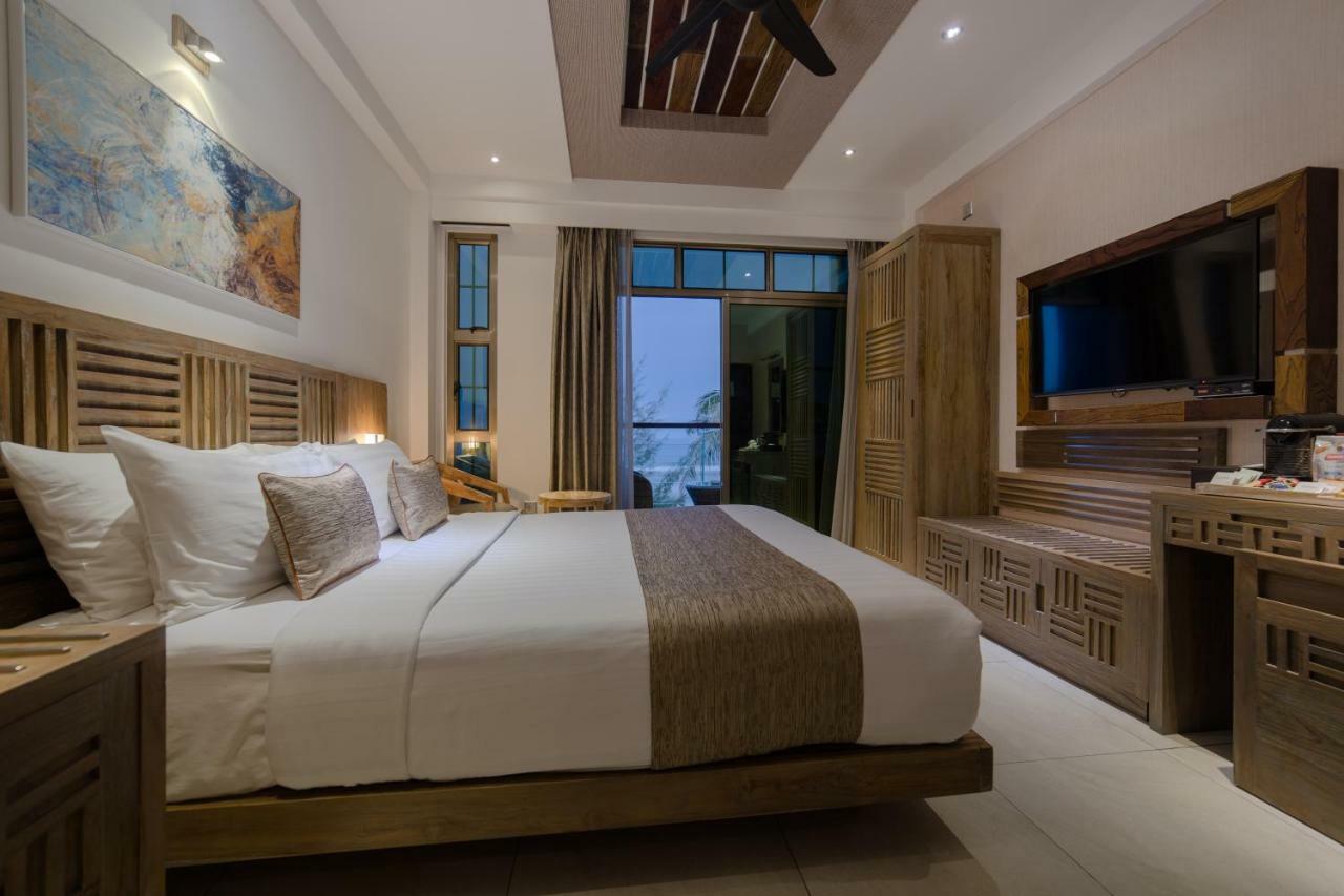 Hotel Ocean Grand At Hulhumale Exterior photo